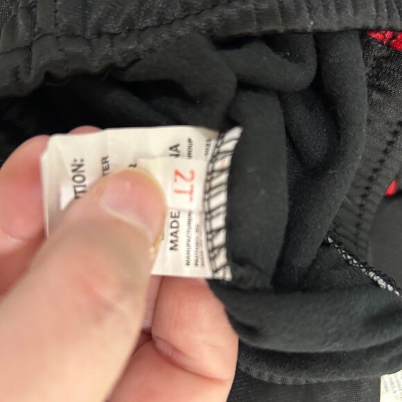 5 for $10 Boy's athletic pant Size 2T - Picture 3 of 3